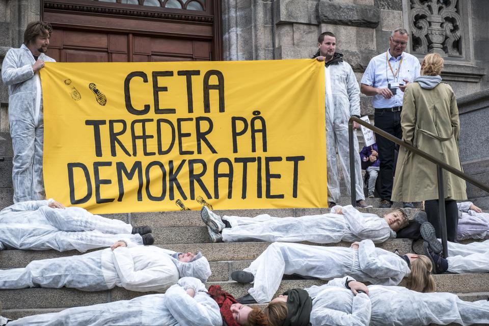 CETA træder på demokratiet 2. Foto: Aage Christensen